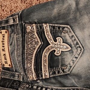 🩵 Rock Revival Vivian size 24 Cuffed Skinny